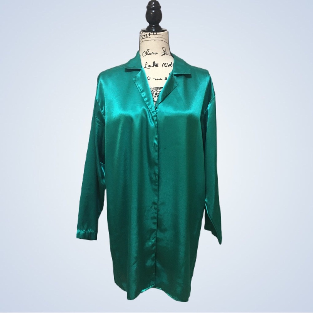 Vintage Holiday sateen sleep shirt in emerald green